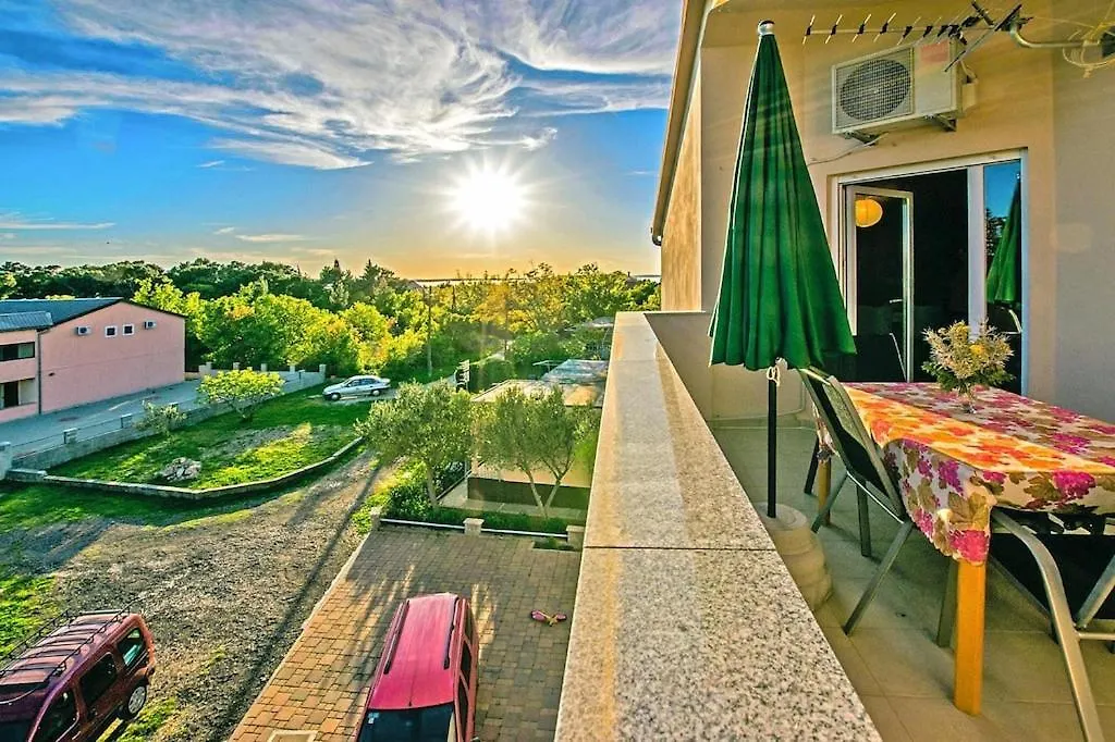 Apartment In Starigrad Paklenica, Quiet In The Green Croatia