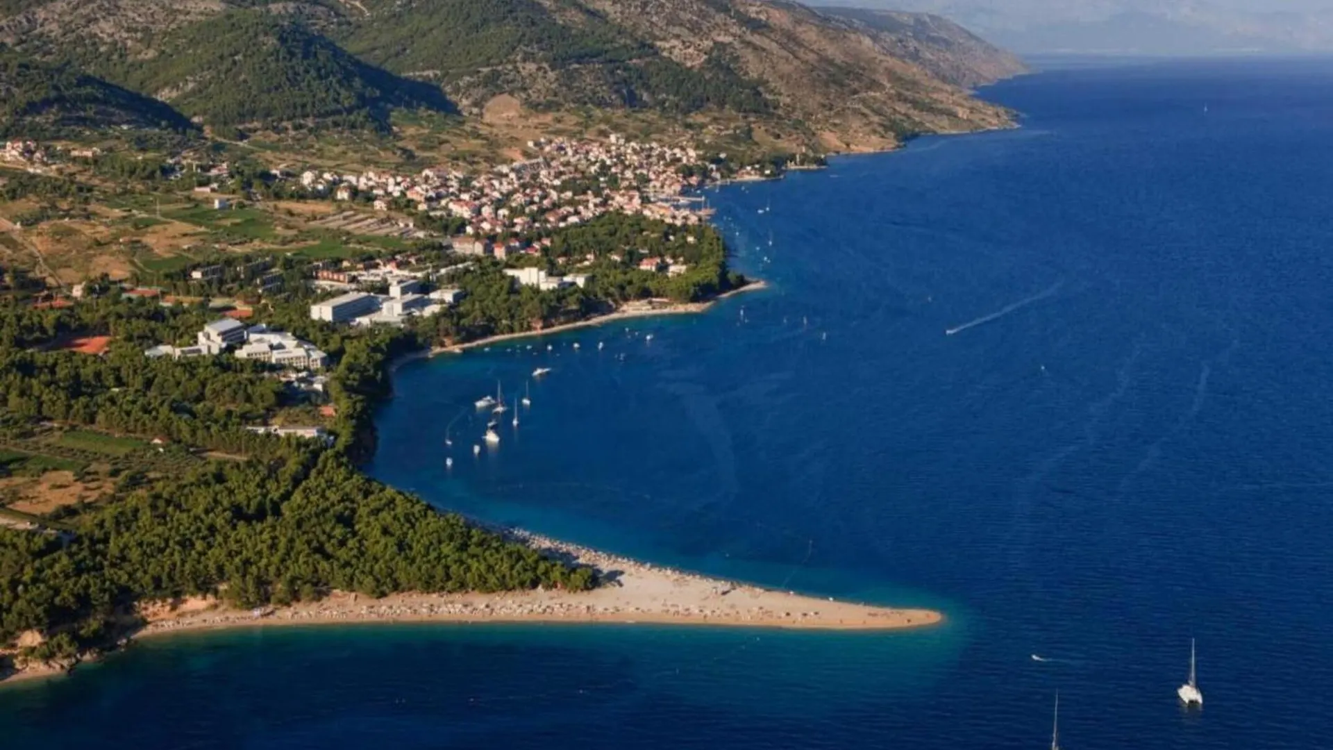 Apartment In Starigrad Paklenica, Quiet In The Green Croatia