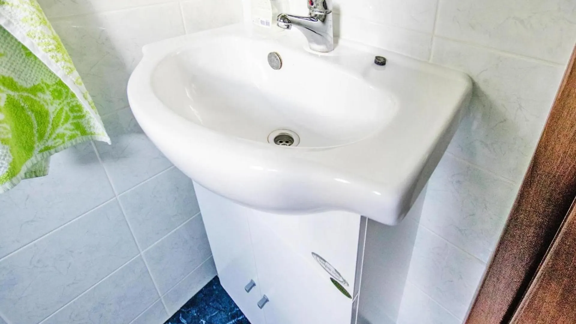 Apartment In Starigrad Paklenica, Quiet In The Green Croatia
