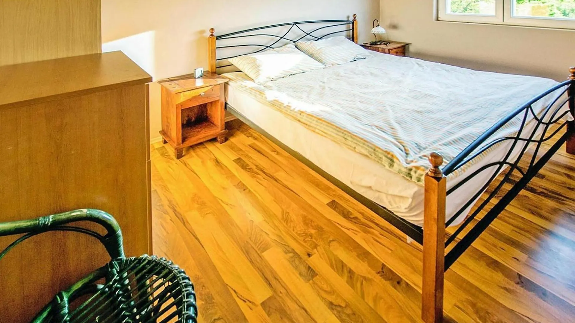Apartment In Starigrad Paklenica, Quiet In The Green