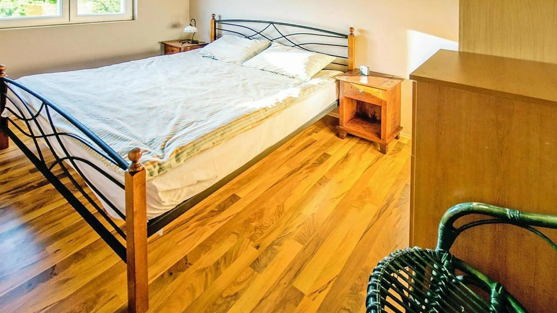 Apartment In Starigrad Paklenica, Quiet In The Green