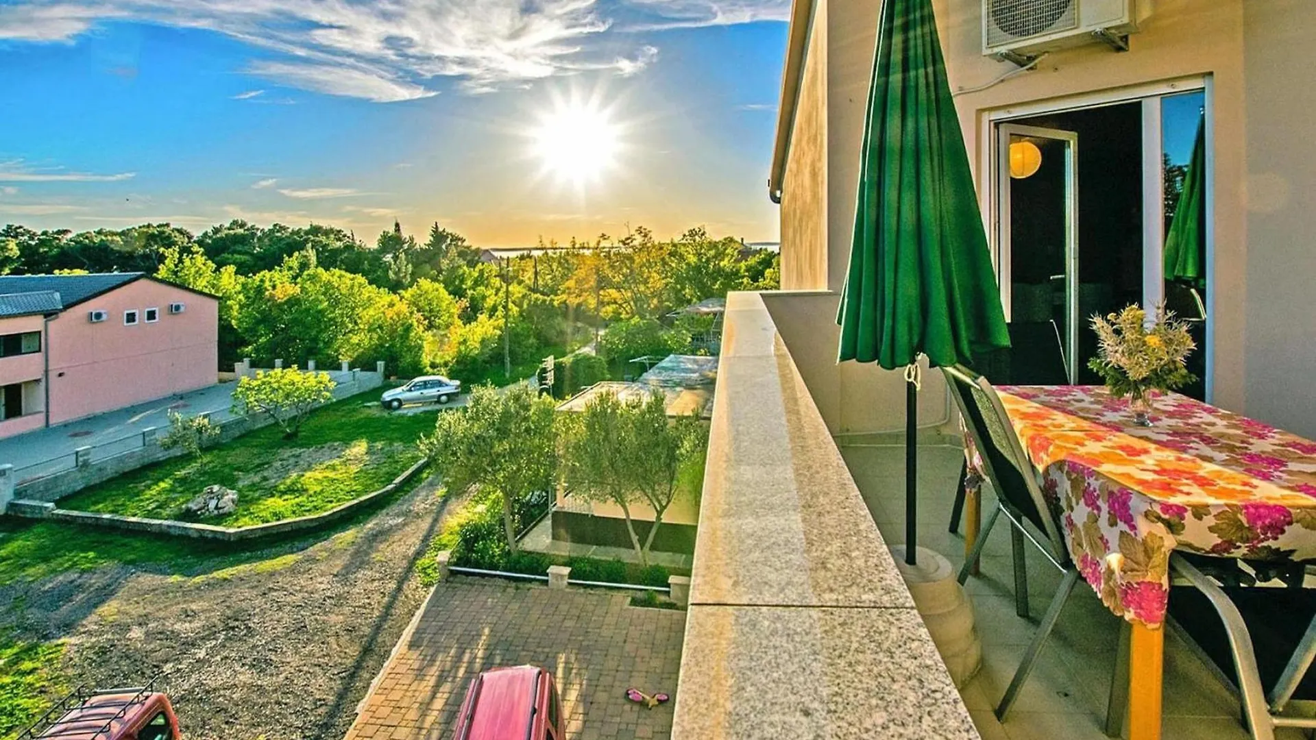 Apartment In Starigrad Paklenica, Quiet In The Green